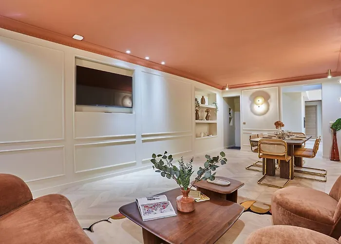 Apartment 3 Bedrooms Center Of Paris By Studio Prestige
