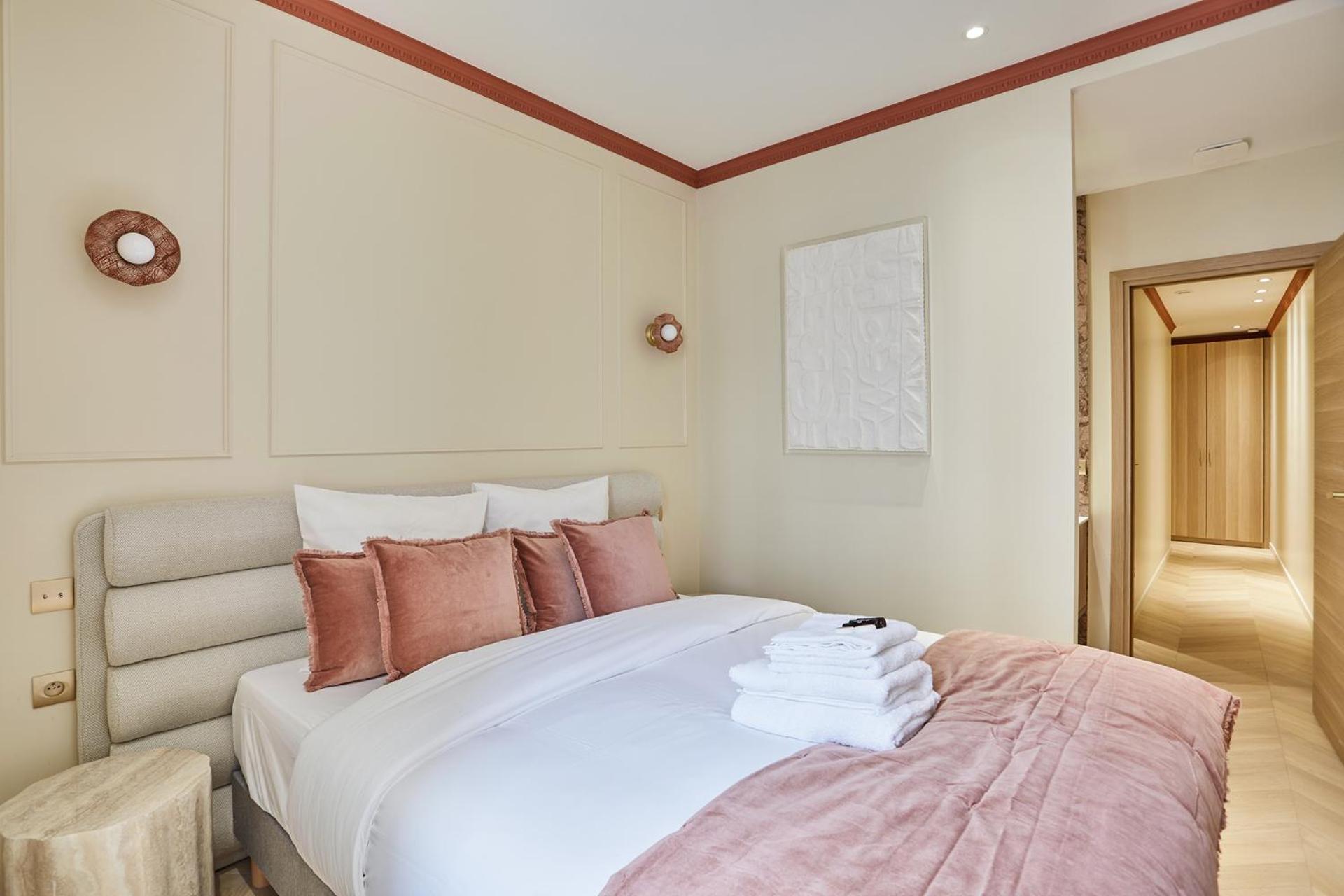 3 Bedrooms Center Of By Prestige